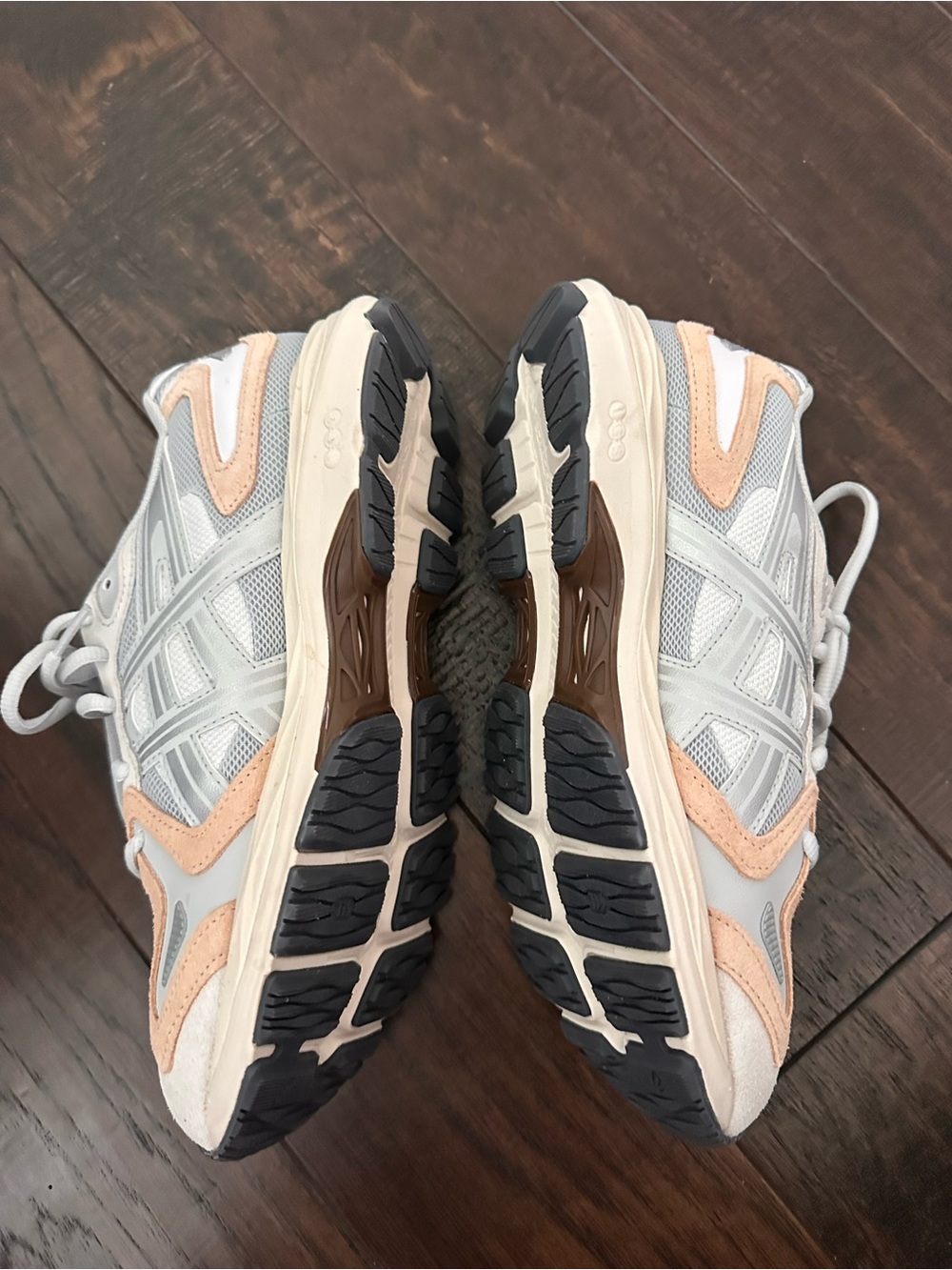 New ASICS Gel-K1011 Glacier Grey White Men’s Size 7 EU 40 - Picture 3 of 7